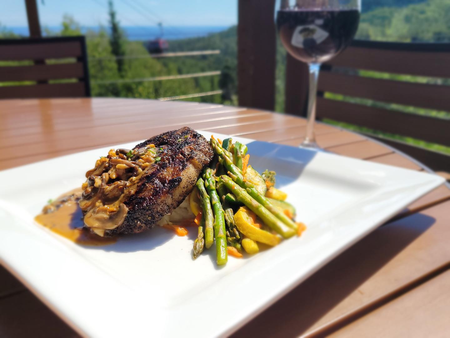 Legends Steak Entree